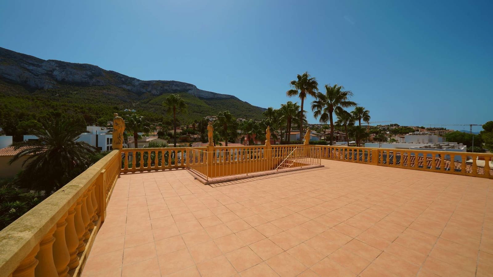4 chambre Villa/Maison à vendre à Denia avec piscine - 895 000 € (Ref: 10038534)