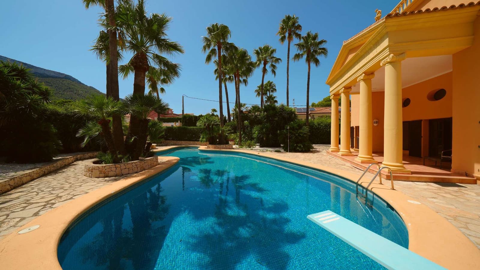 4 chambre Villa/Maison à vendre à Denia avec piscine - 895 000 € (Ref: 10038534)