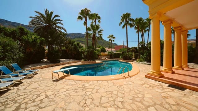 4 chambre Villa/Maison à vendre à Centro Urbano, Dénia avec piscine - 895 000 € (Ref: 10038534)