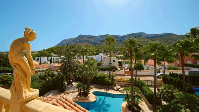 4 chambre Villa/Maison à vendre à Centro Urbano, Dénia avec piscine - 895 000 € (Ref: 10038534)