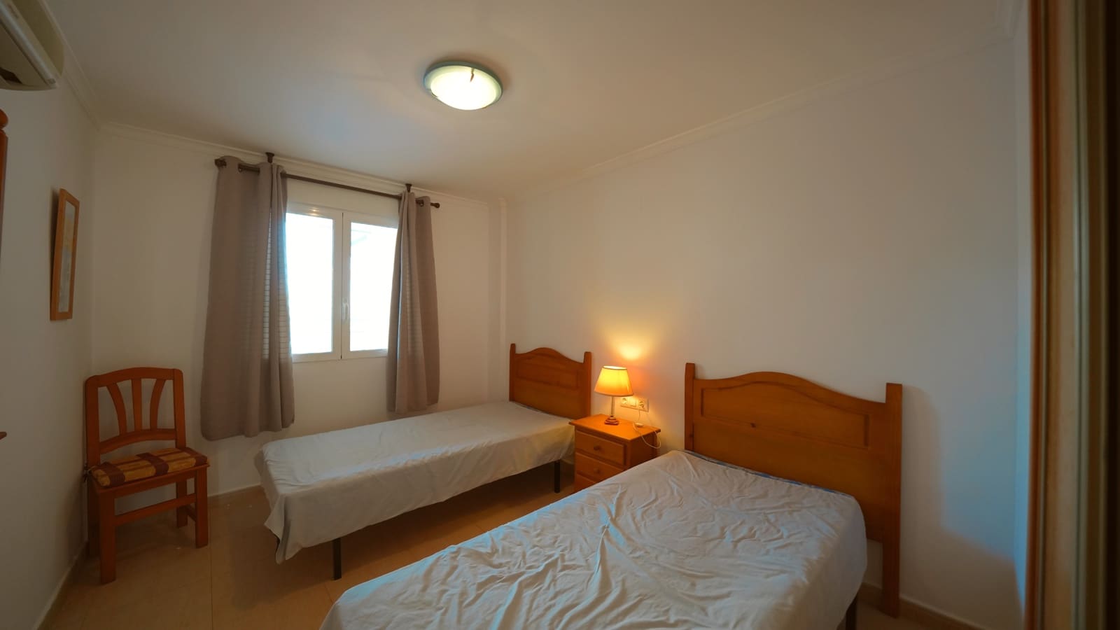 2 bedroom Apartment for sale in Denia with pool garage - € 275,000 (Ref: 10038535)