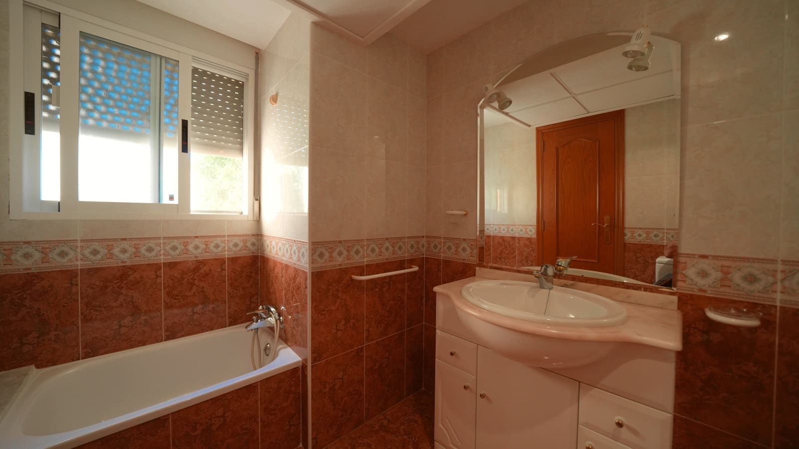 5 bedroom Villa for sale in Orba with pool garage - € 450,000 (Ref: 10064786)