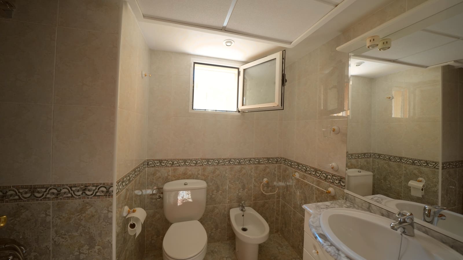 5 bedroom Villa for sale in Orba with pool garage - € 450,000 (Ref: 10064786)
