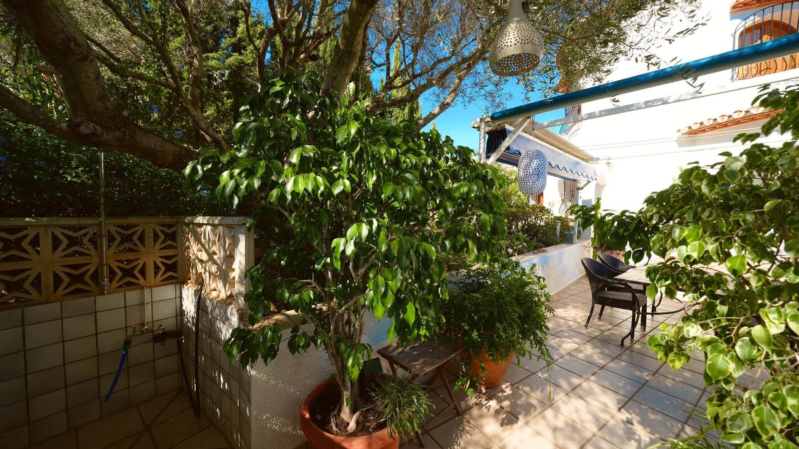 5 bedroom Villa for sale in Pedreguer with pool - € 525,000 (Ref: 10076531)