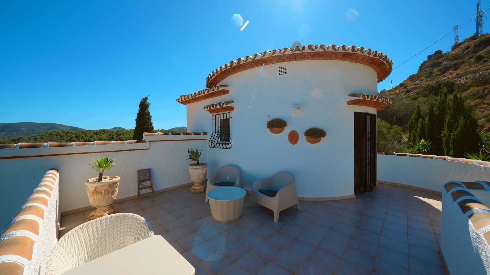 5 bedroom Villa for sale in Pedreguer with pool - € 525,000 (Ref: 10076531)
