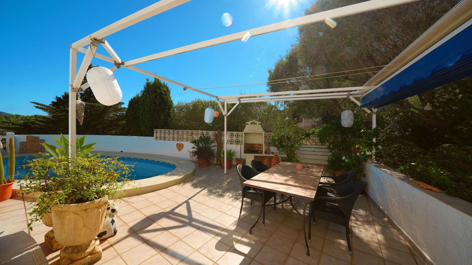 5 bedroom Villa for sale in Pedreguer with pool - € 525,000 (Ref: 10076531)