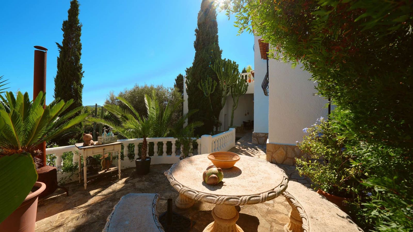 5 bedroom Villa for sale in Pedreguer with pool - € 525,000 (Ref: 10076531)