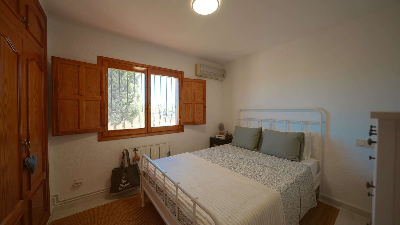 5 bedroom Villa for sale in Pedreguer with pool - € 525,000 (Ref: 10076531)