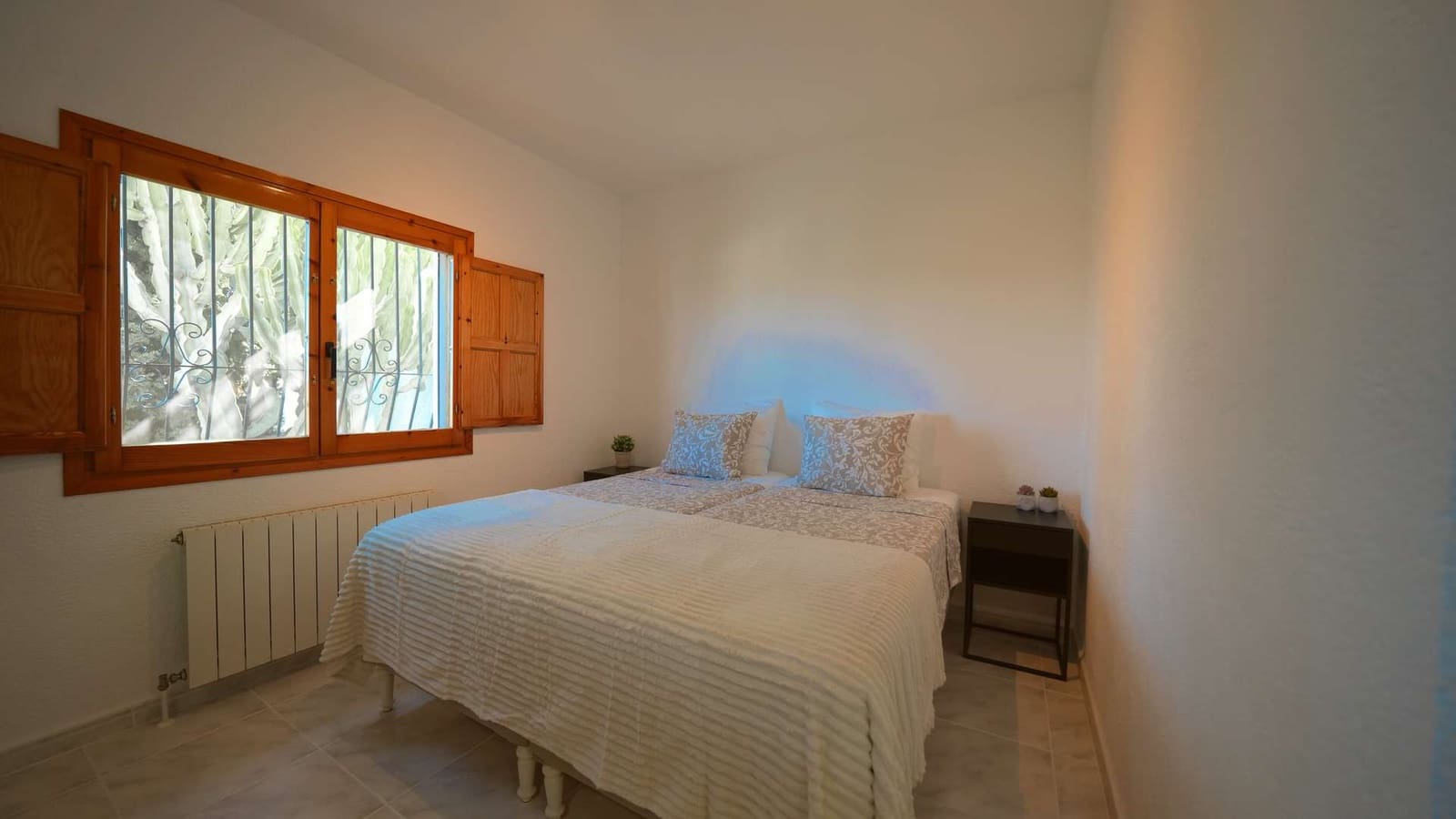 5 bedroom Villa for sale in Pedreguer with pool - € 525,000 (Ref: 10076531)