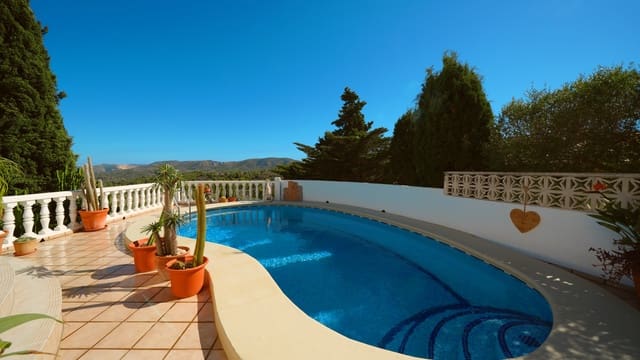 4 quarto Moradia para venda em Pedreguer com piscina - 525 000 € (Ref: 10076531)