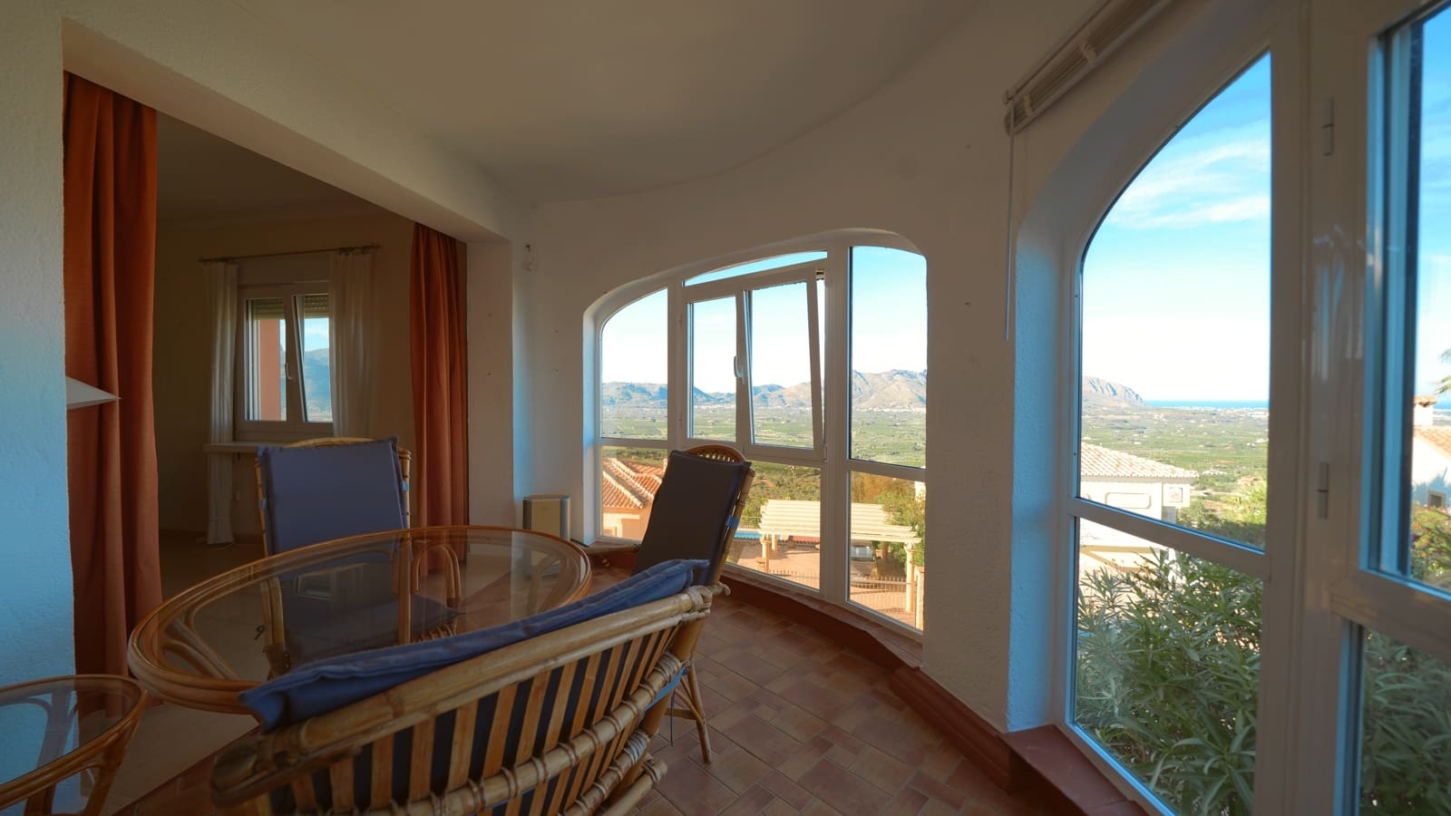 4 chambre Villa/Maison à vendre à Orba avec piscine - 399 000 € (Ref: 10106571)
