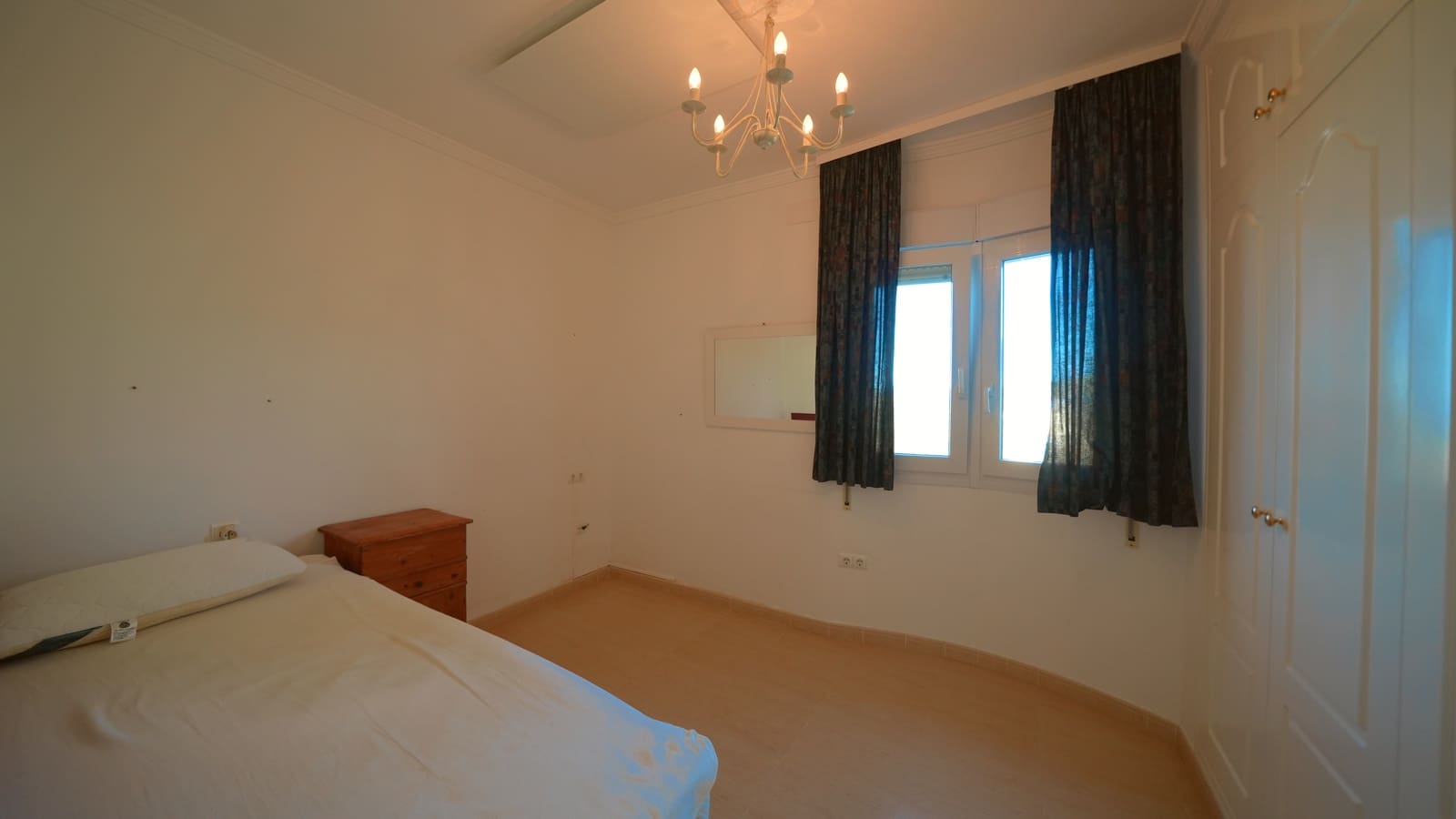 4 chambre Villa/Maison à vendre à Orba avec piscine - 399 000 € (Ref: 10106571)