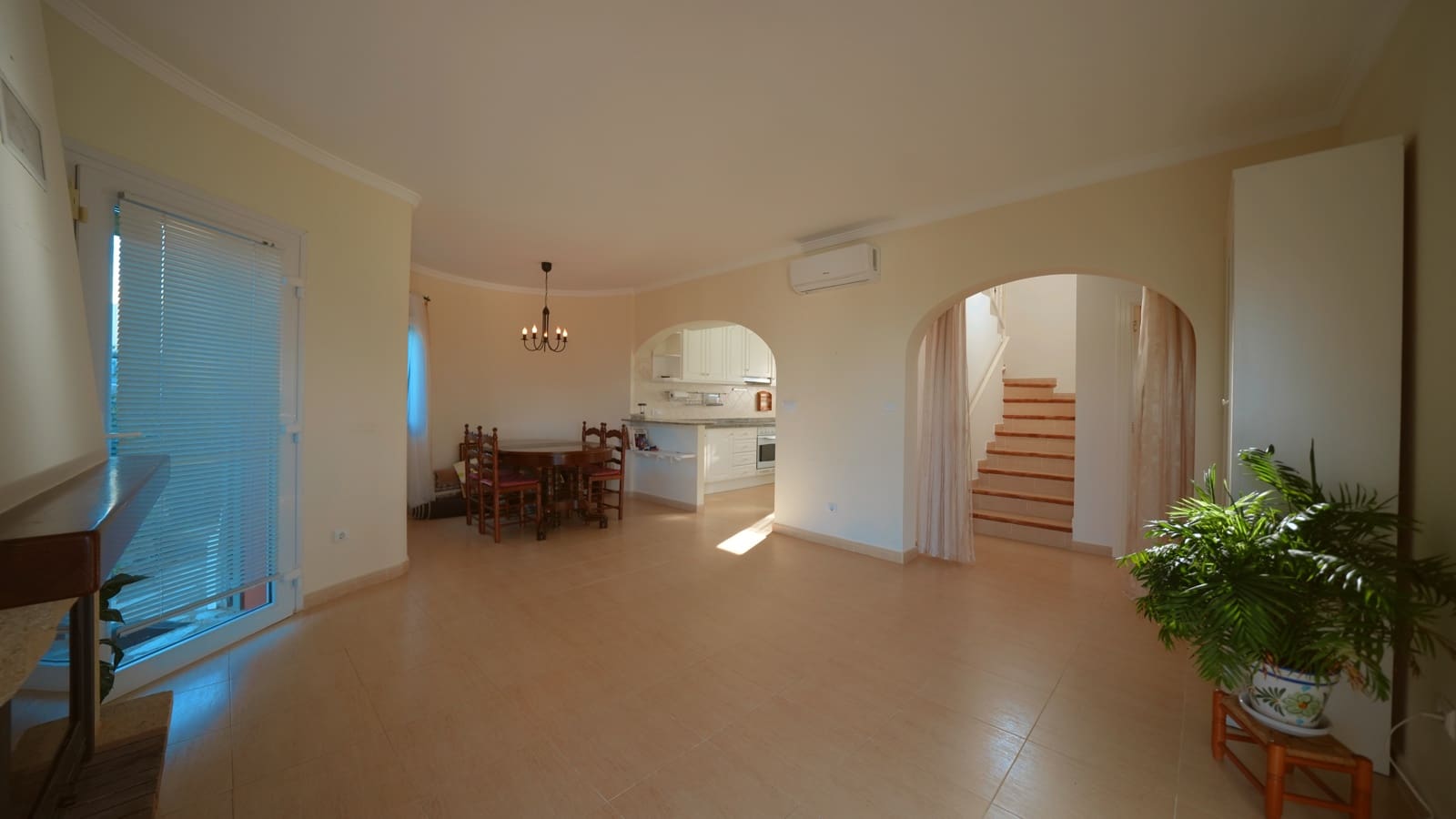 4 chambre Villa/Maison à vendre à Orba avec piscine - 399 000 € (Ref: 10106571)