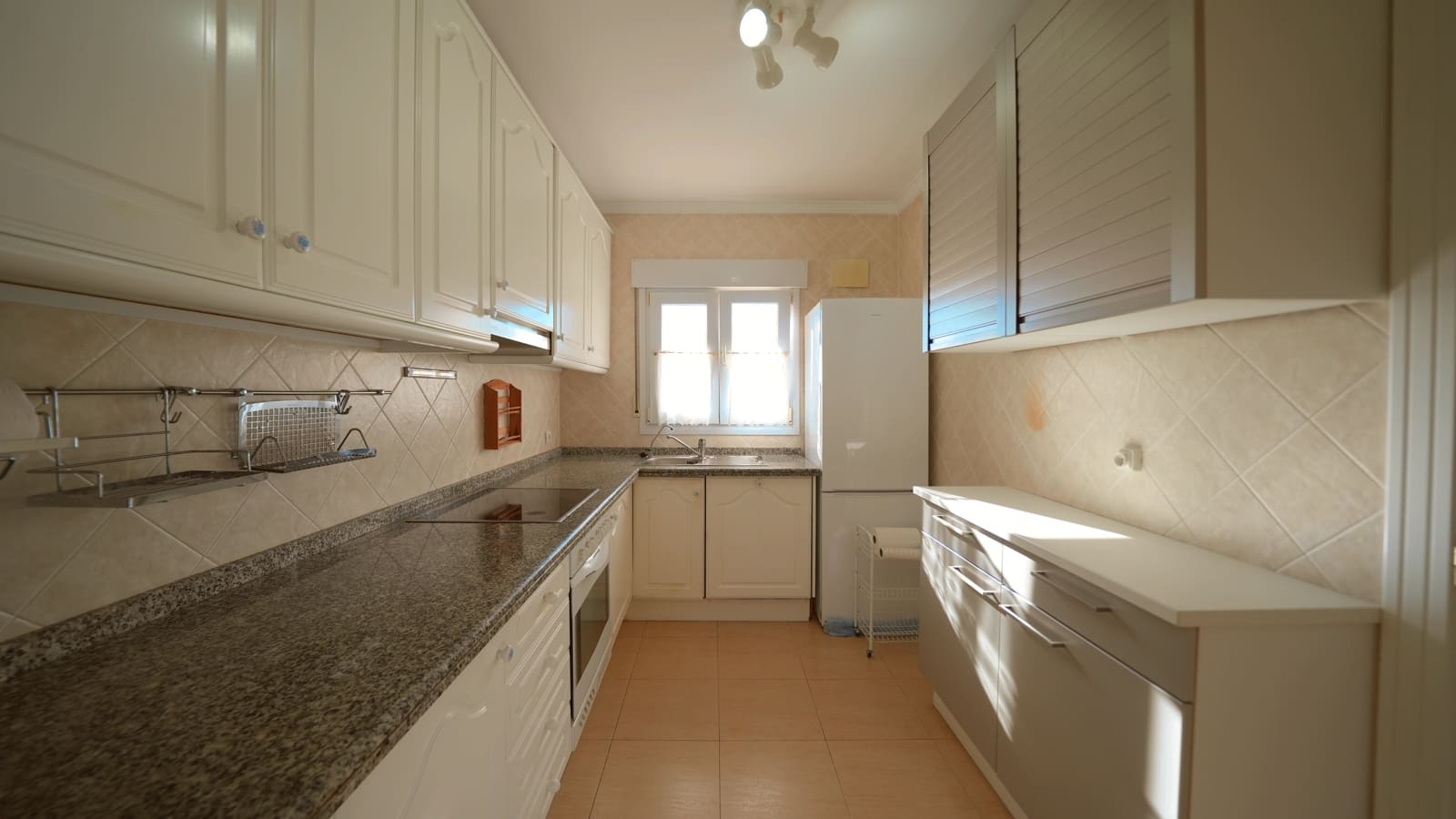 4 chambre Villa/Maison à vendre à Orba avec piscine - 399 000 € (Ref: 10106571)