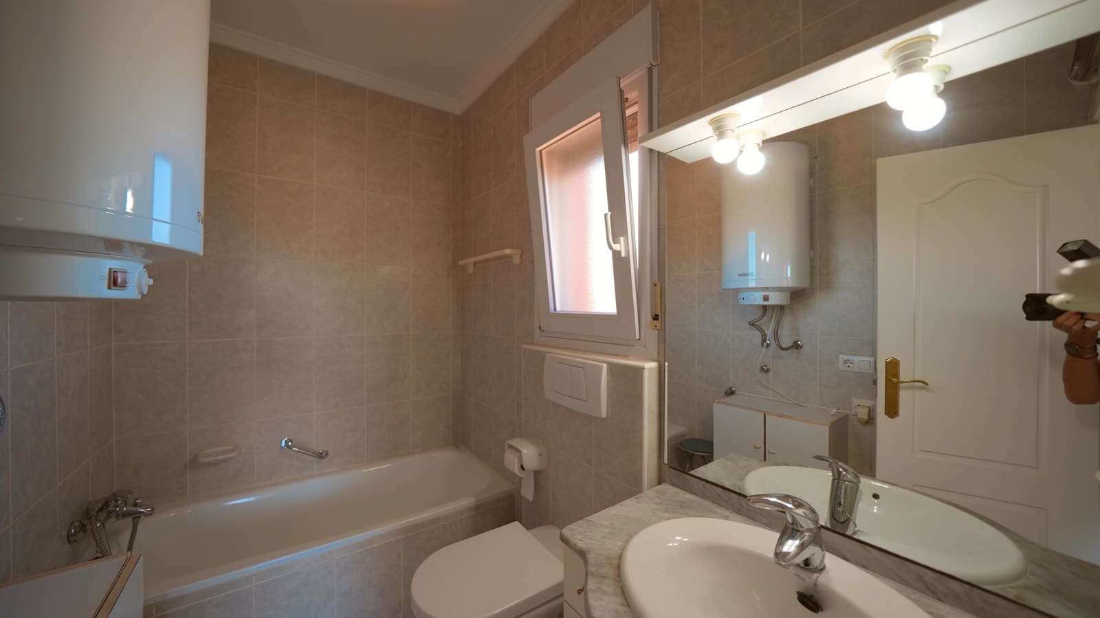 4 chambre Villa/Maison à vendre à Orba avec piscine - 399 000 € (Ref: 10106571)