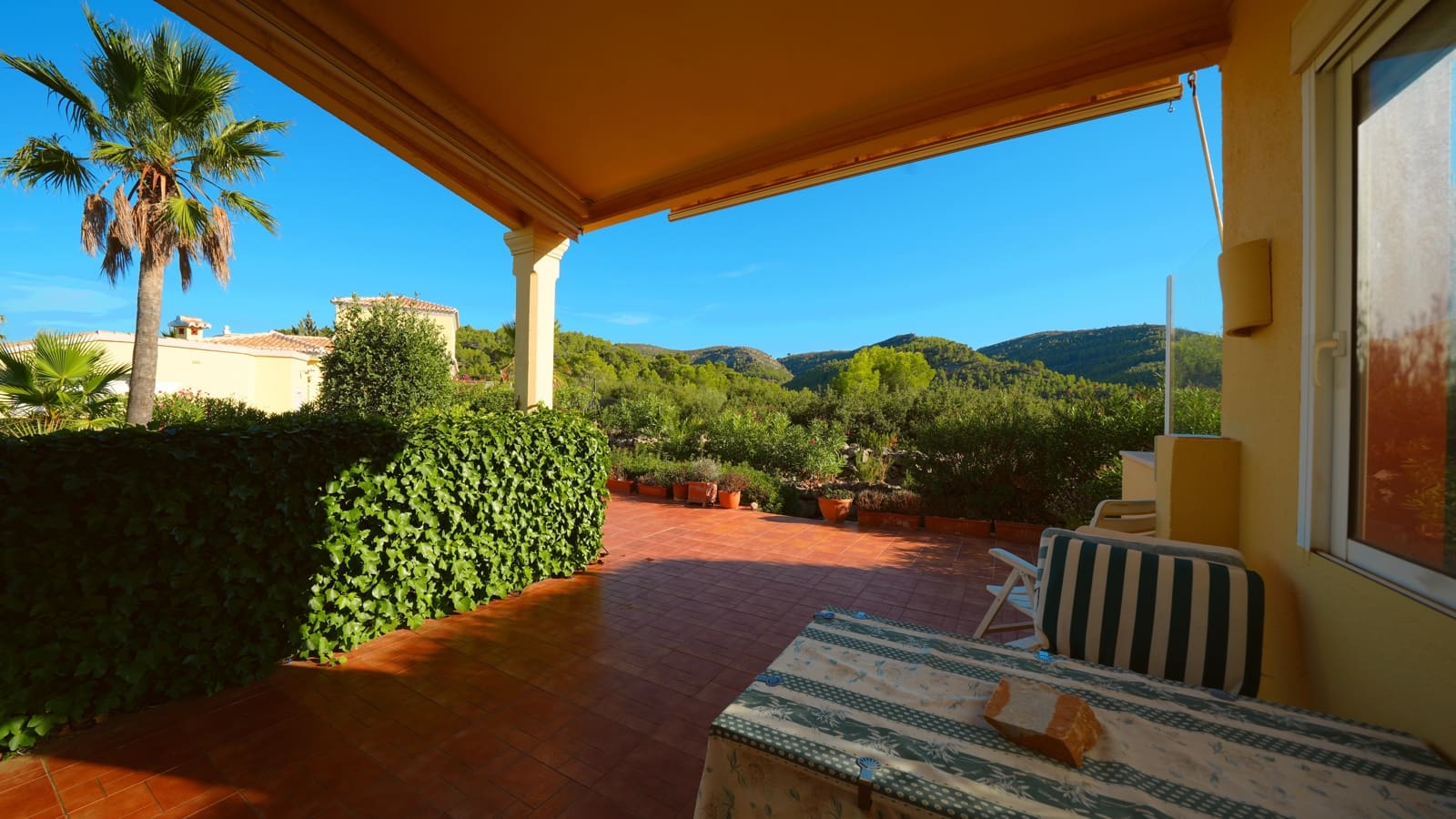 4 chambre Villa/Maison à vendre à Orba avec piscine - 399 000 € (Ref: 10106571)