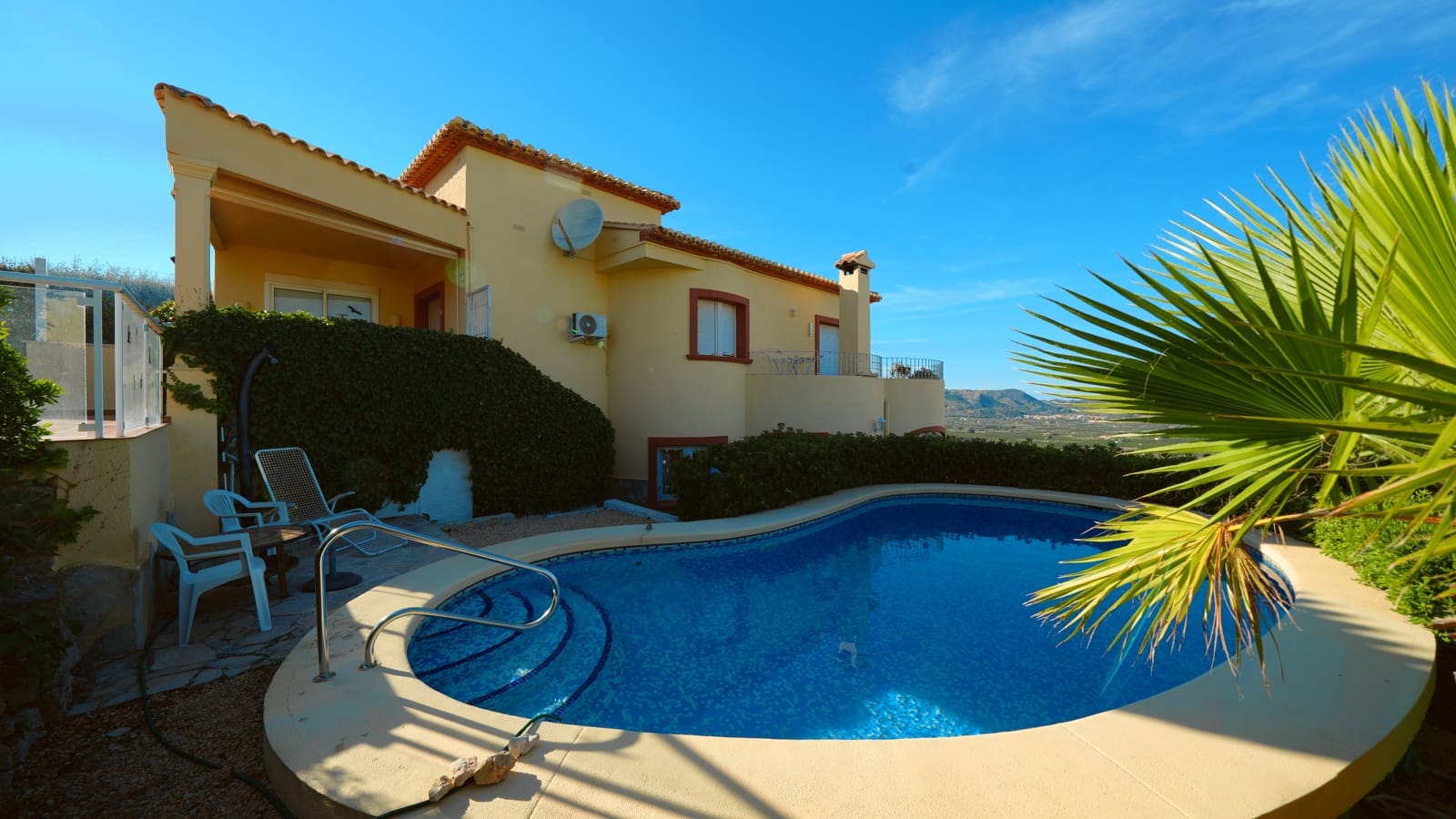 4 chambre Villa/Maison à vendre à Orba avec piscine - 399 000 € (Ref: 10106571)