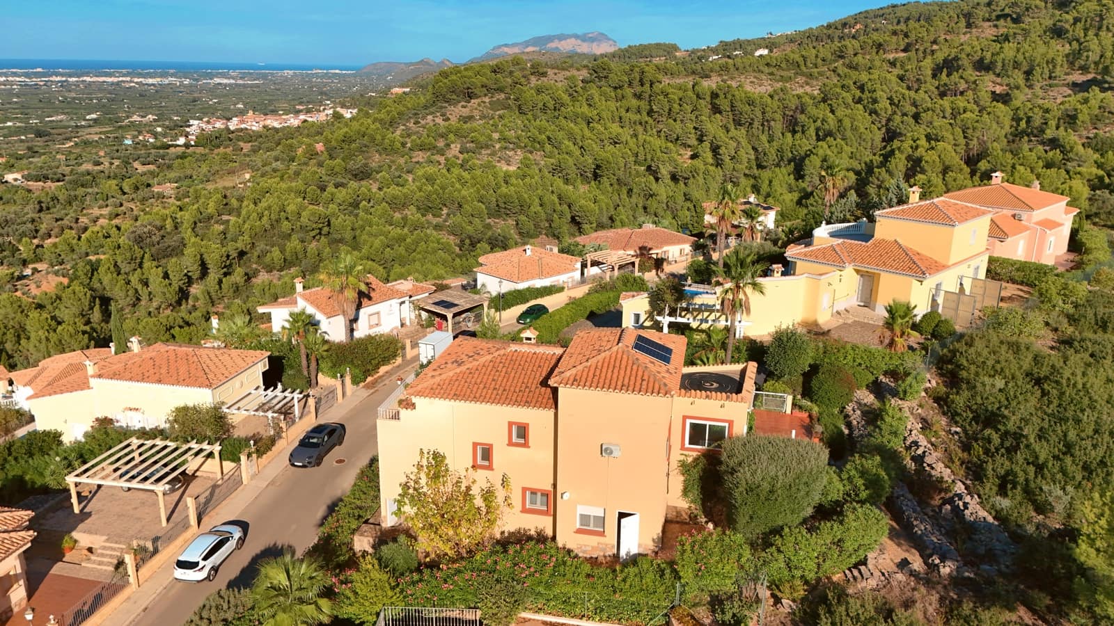 4 chambre Villa/Maison à vendre à Orba avec piscine - 399 000 € (Ref: 10106571)