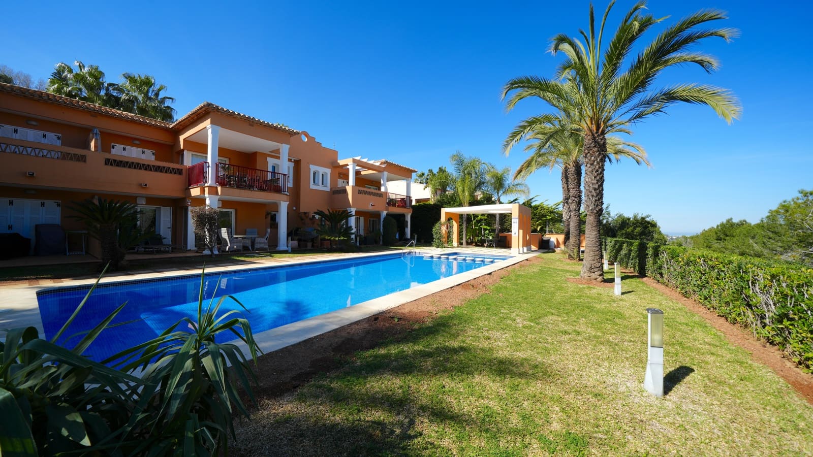 Apartamento de 2 habitaciones en Pedreguer en venta con piscina garaje - 389.000 € (Ref: 10141561)