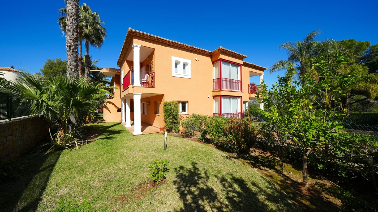 Apartamento de 2 habitaciones en Pedreguer en venta con piscina garaje - 389.000 € (Ref: 10141561)