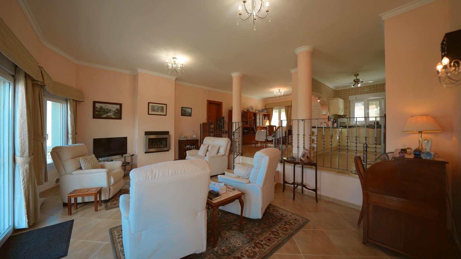 4 bedroom Villa for sale in Orba with pool garage - € 499,000 (Ref: 10162404)