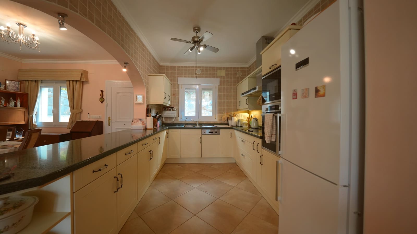 4 bedroom Villa for sale in Orba with pool garage - € 499,000 (Ref: 10162404)