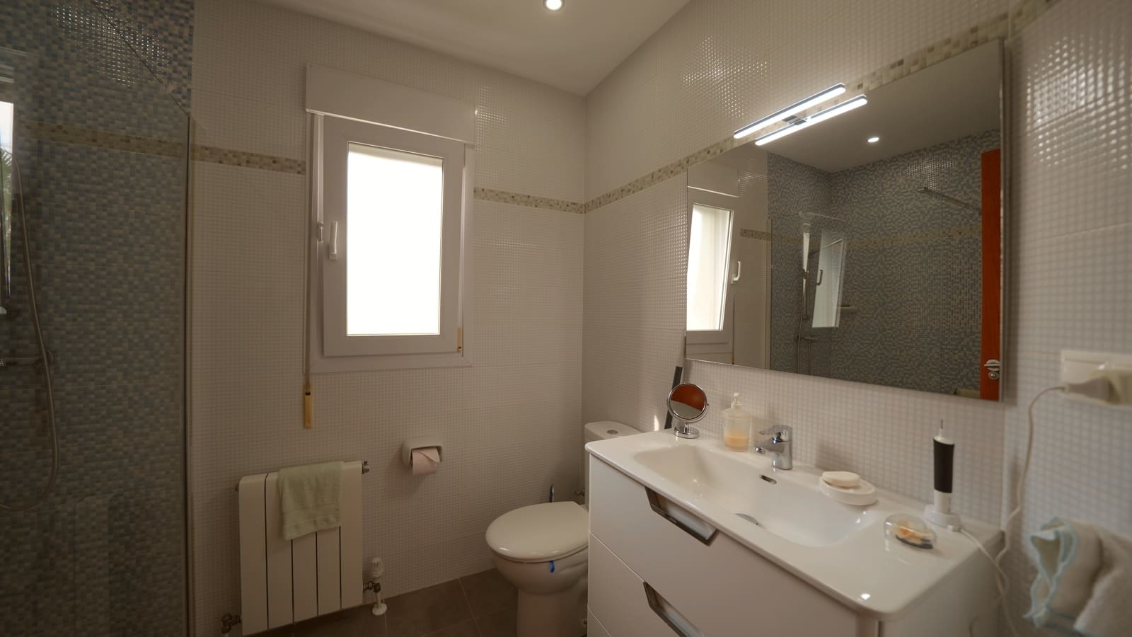 4 bedroom Villa for sale in Orba with pool garage - € 499,000 (Ref: 10162404)