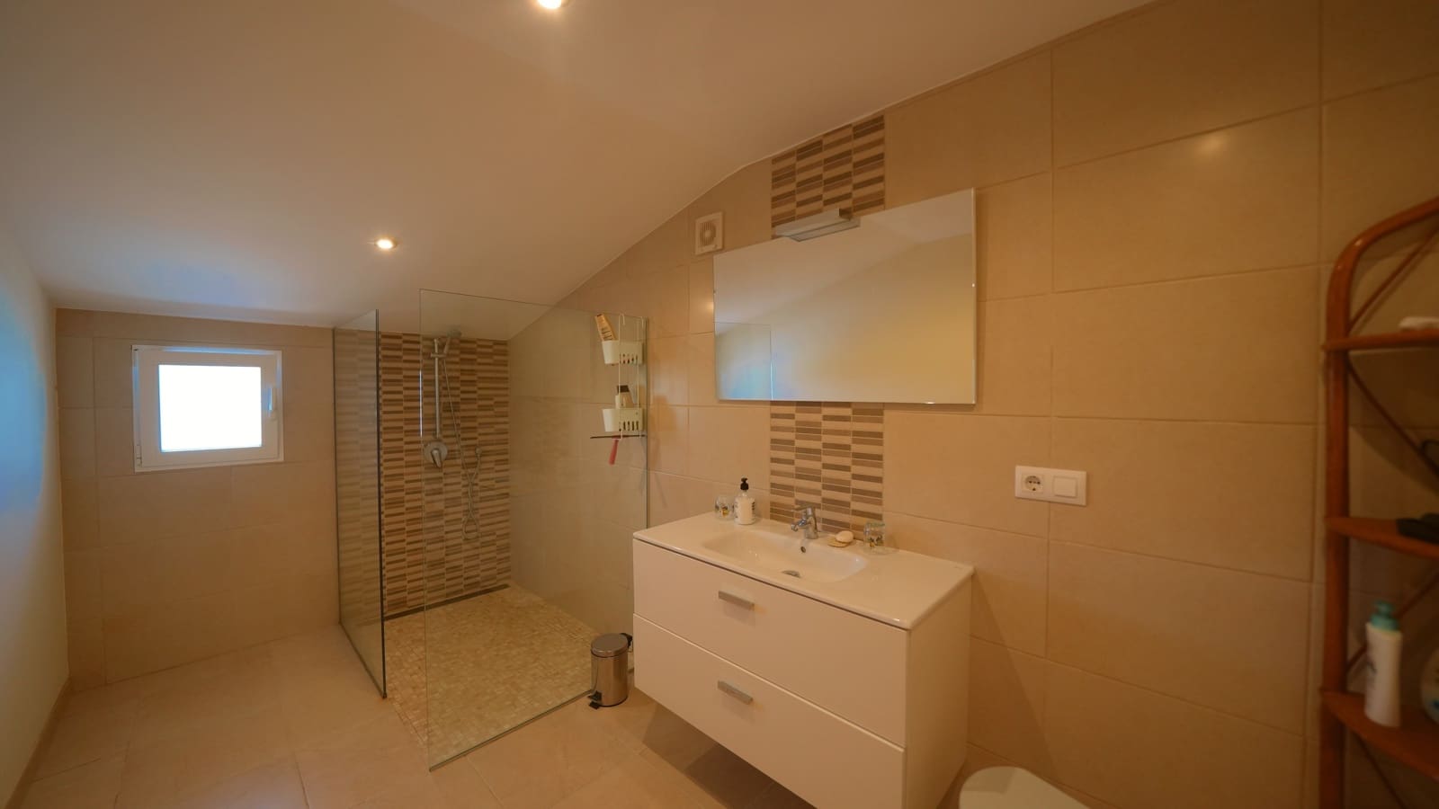 6 bedroom Villa for sale in Javea / Xabia with pool garage - € 715,000 (Ref: 10165853)