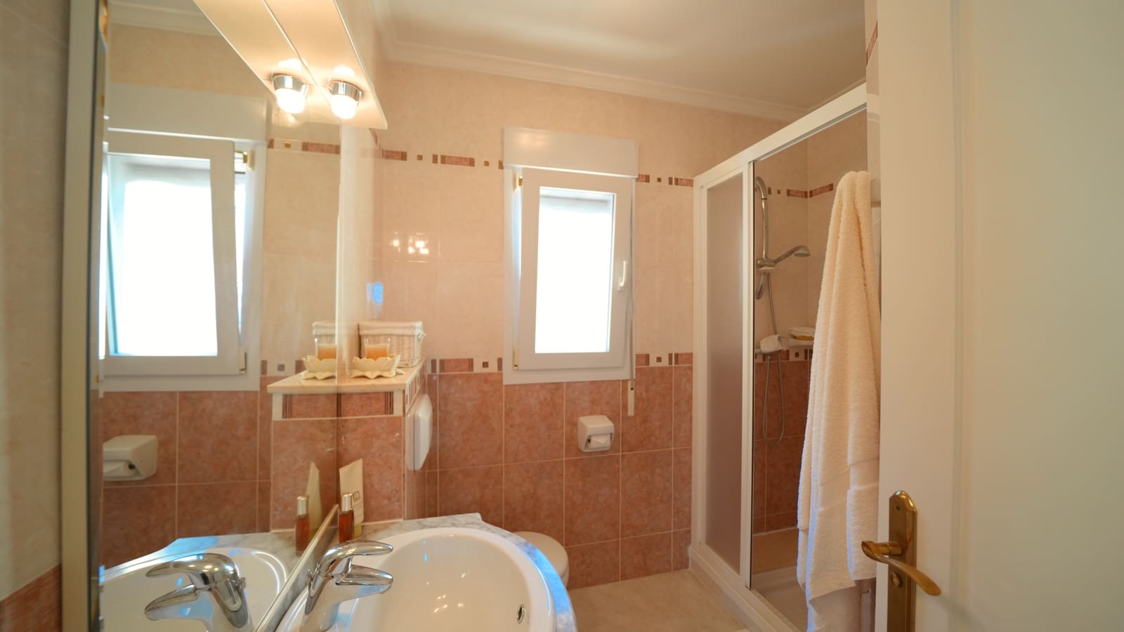 2 bedroom Villa for sale in Orba with pool garage - € 399,000 (Ref: 10172392)
