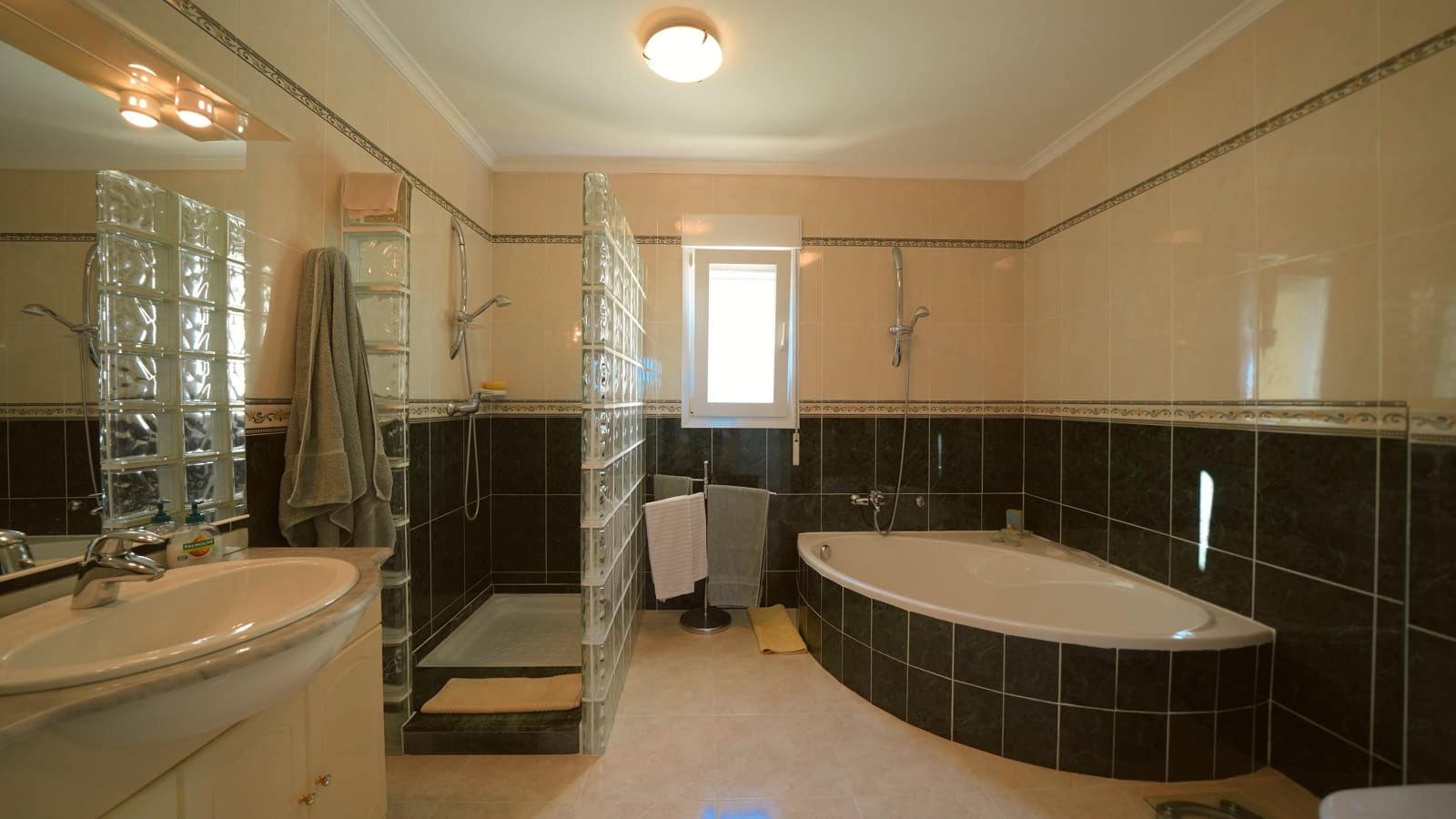 2 bedroom Villa for sale in Orba with pool garage - € 399,000 (Ref: 10172392)