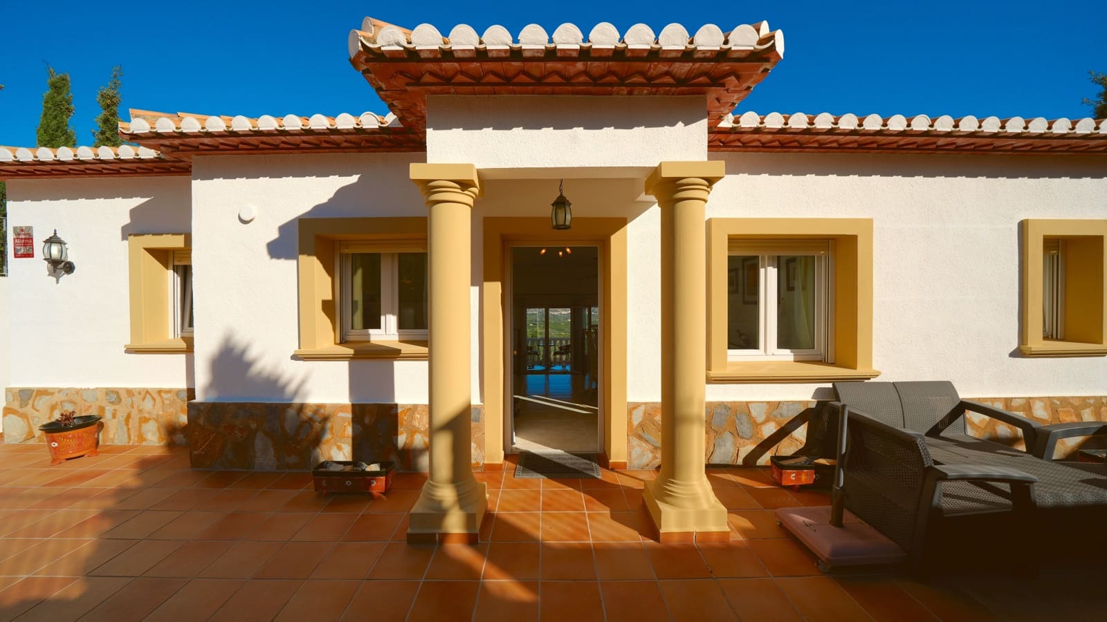 2 bedroom Villa for sale in Orba with pool garage - € 399,000 (Ref: 10172392)