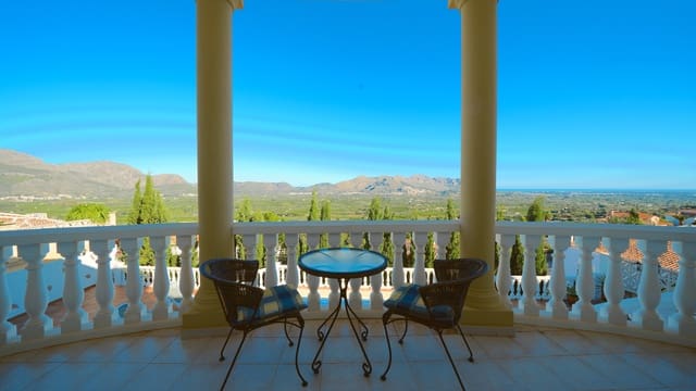 2 soverom Villa til salgs i Orba - € 399 000 (Ref: 10172392)