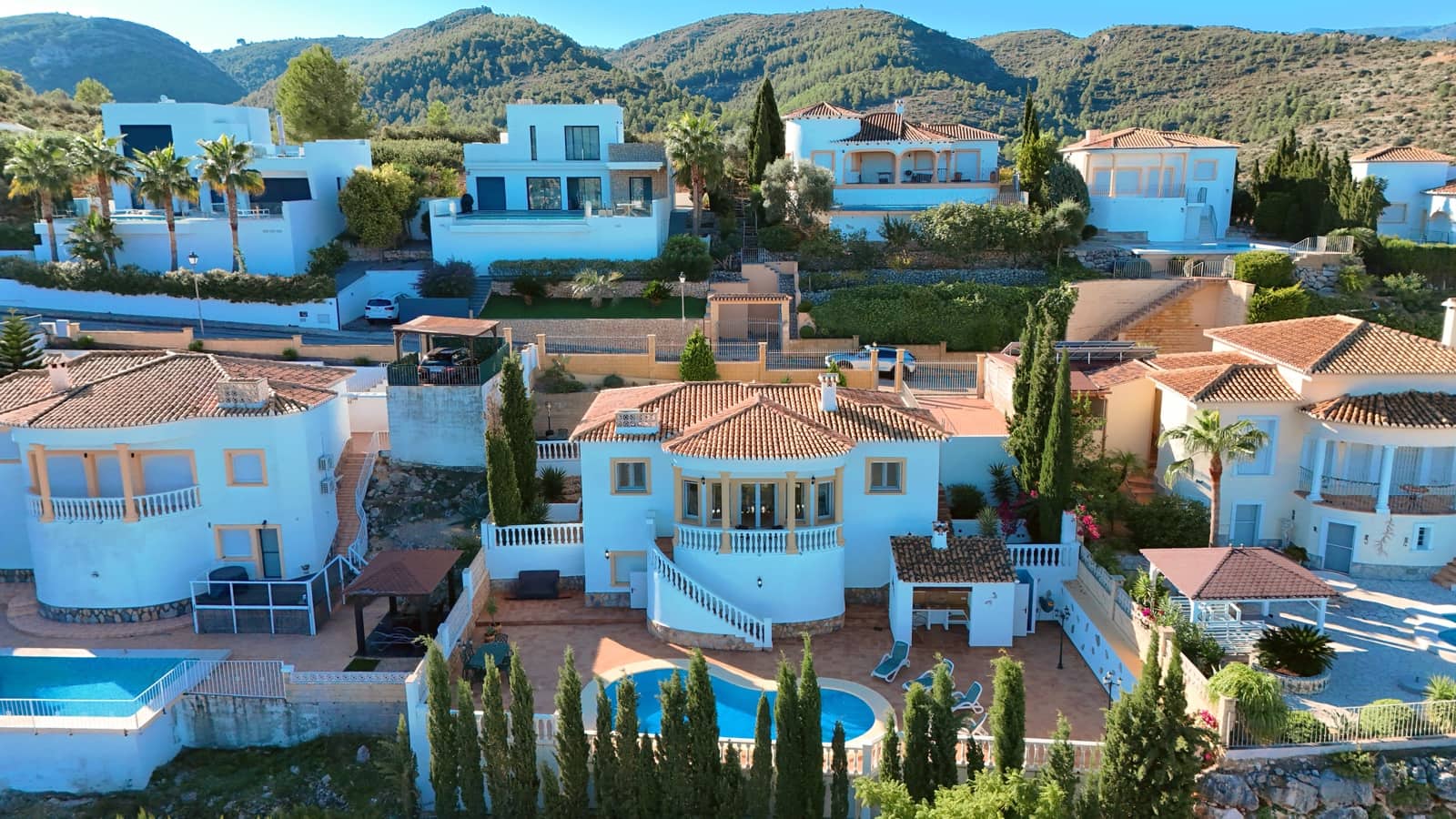 2 bedroom Villa for sale in Orba with pool garage - € 399,000 (Ref: 10172392)