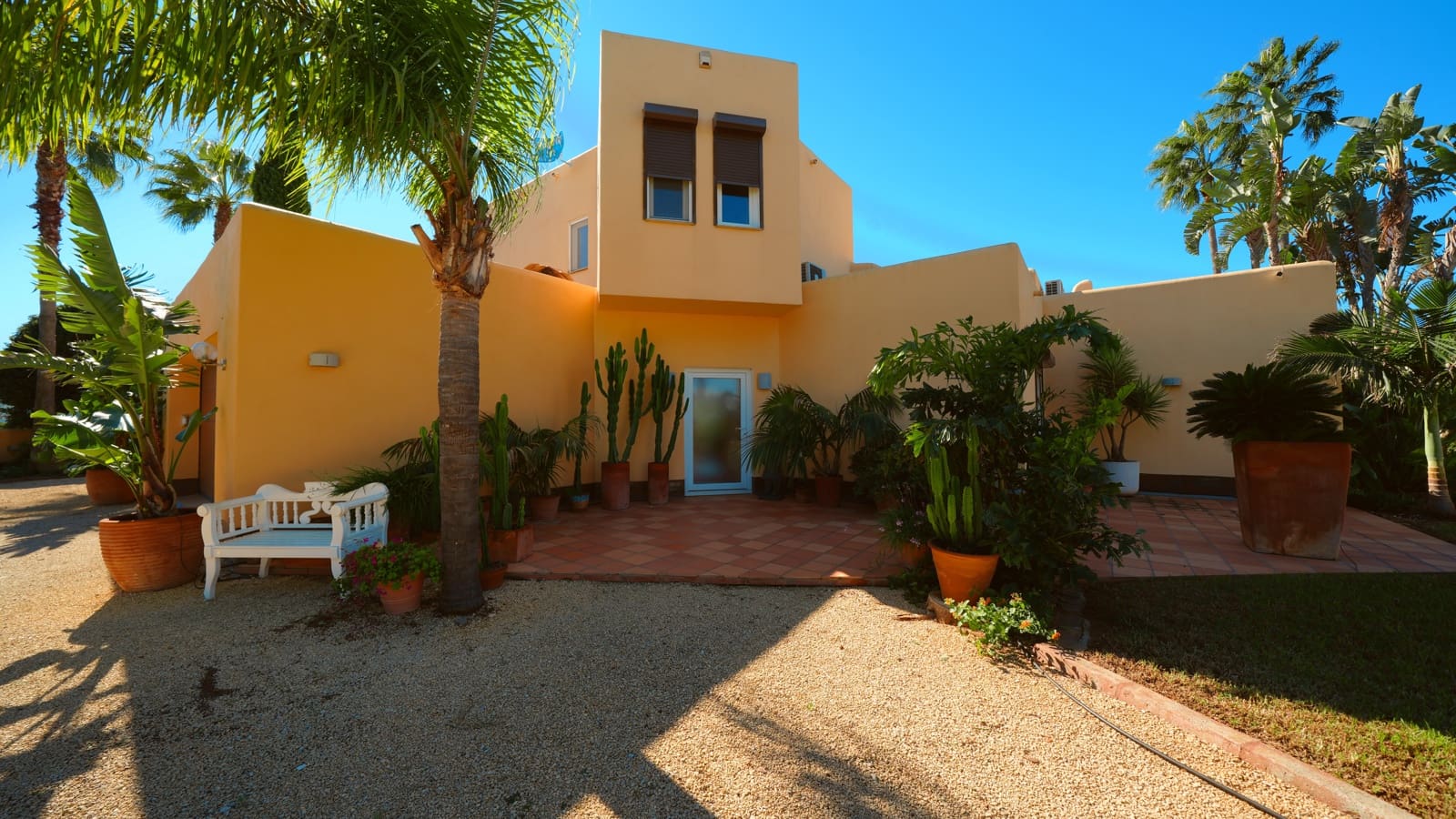 3 slaapkamer Finca/Landhuis te koop in Tormos met zwembad garage - € 940.000 (Ref: 10174243)