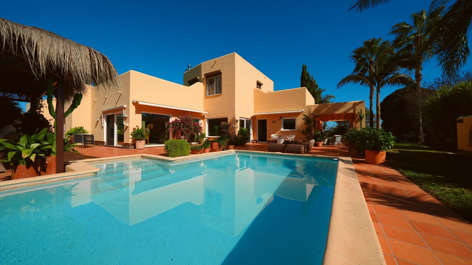 3 slaapkamer Finca/Landhuis te koop in Tormos met zwembad garage - € 940.000 (Ref: 10174243)