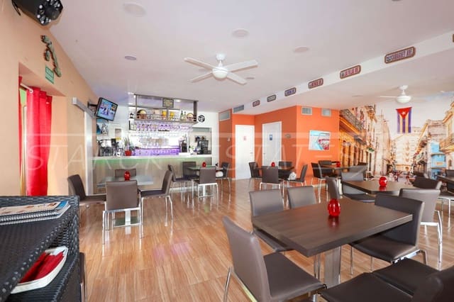 Restaurant/Bar for sale in Centro Urbano, Dénia - € 375,000 (Ref: 2347913)