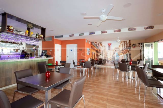 Restaurant/Bar for sale in Centro Urbano, Dénia - € 375,000 (Ref: 2347913)