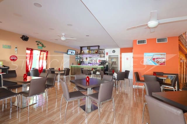 Restaurant/Bar for sale in Centro Urbano, Dénia - € 375,000 (Ref: 2347913)