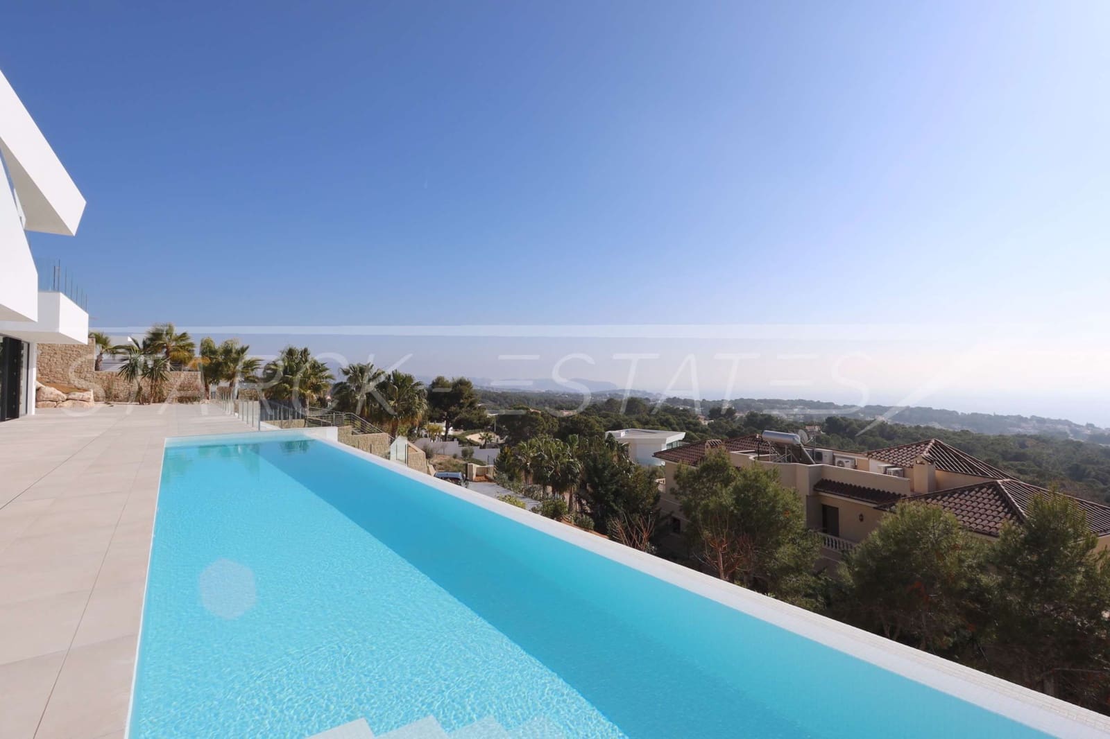 4 bedroom Villa for sale in Benissa with pool - € 2,900,000 (Ref: 2347917)