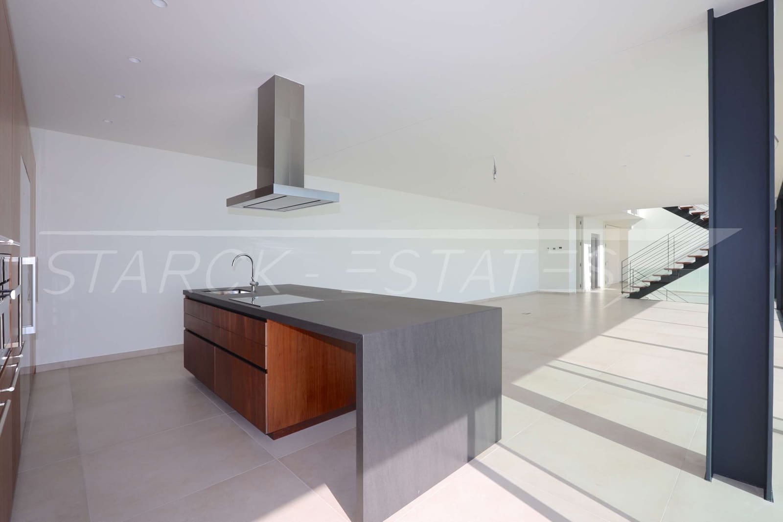 4 bedroom Villa for sale in Benissa with pool - € 2,900,000 (Ref: 2347917)