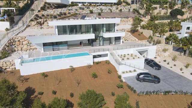 4 bedroom Villa for sale in Benissa with pool - € 2,900,000 (Ref: 2347917)