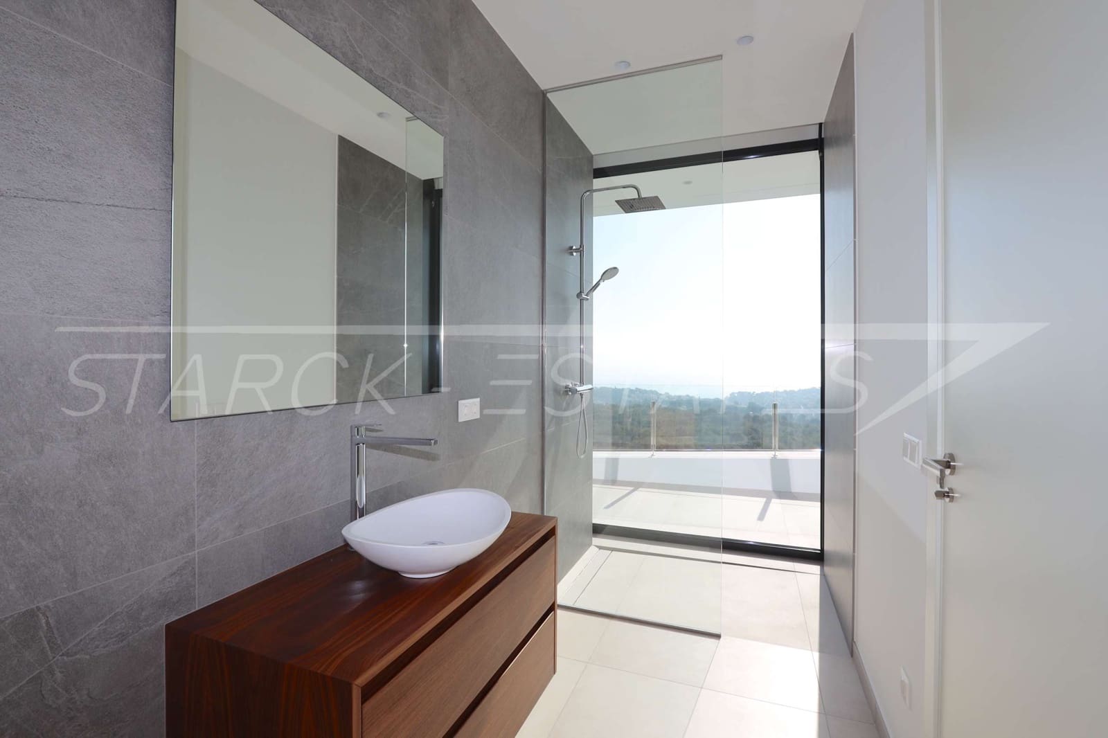 4 bedroom Villa for sale in Benissa with pool - € 2,900,000 (Ref: 2347917)