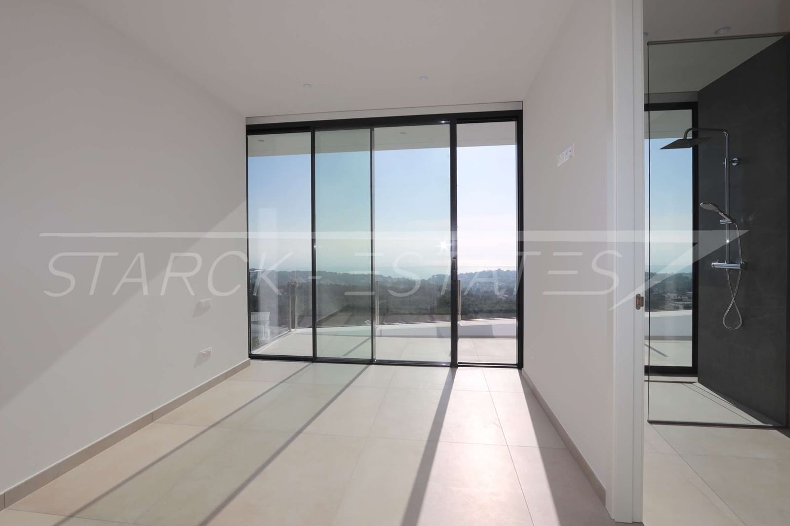 4 bedroom Villa for sale in Benissa with pool - € 2,900,000 (Ref: 2347917)