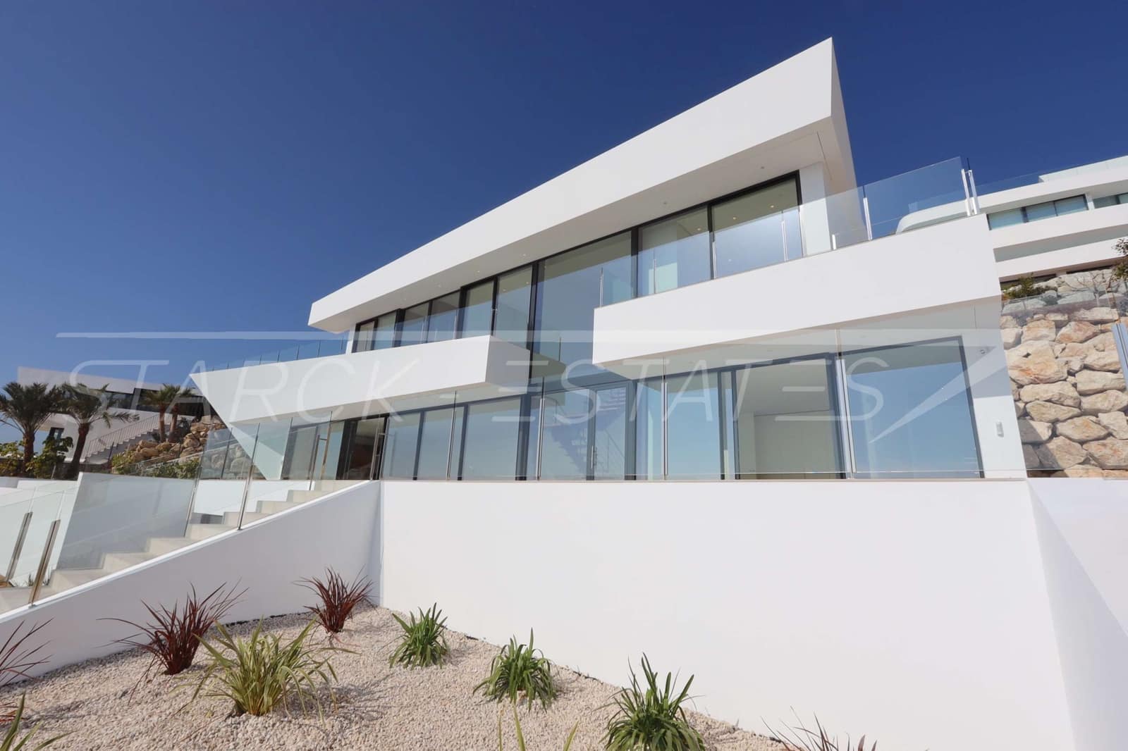 4 bedroom Villa for sale in Benissa with pool - € 2,900,000 (Ref: 2347917)