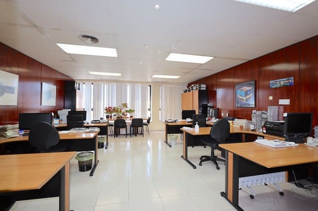 8 chambre Bureau à vendre à Centro Urbano, Dénia - 350 000 € (Ref: 5621403)