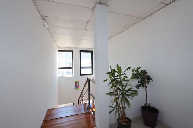 8 quarto Escritório para venda em Centro Urbano, Dénia - 350 000 € (Ref: 5621403)