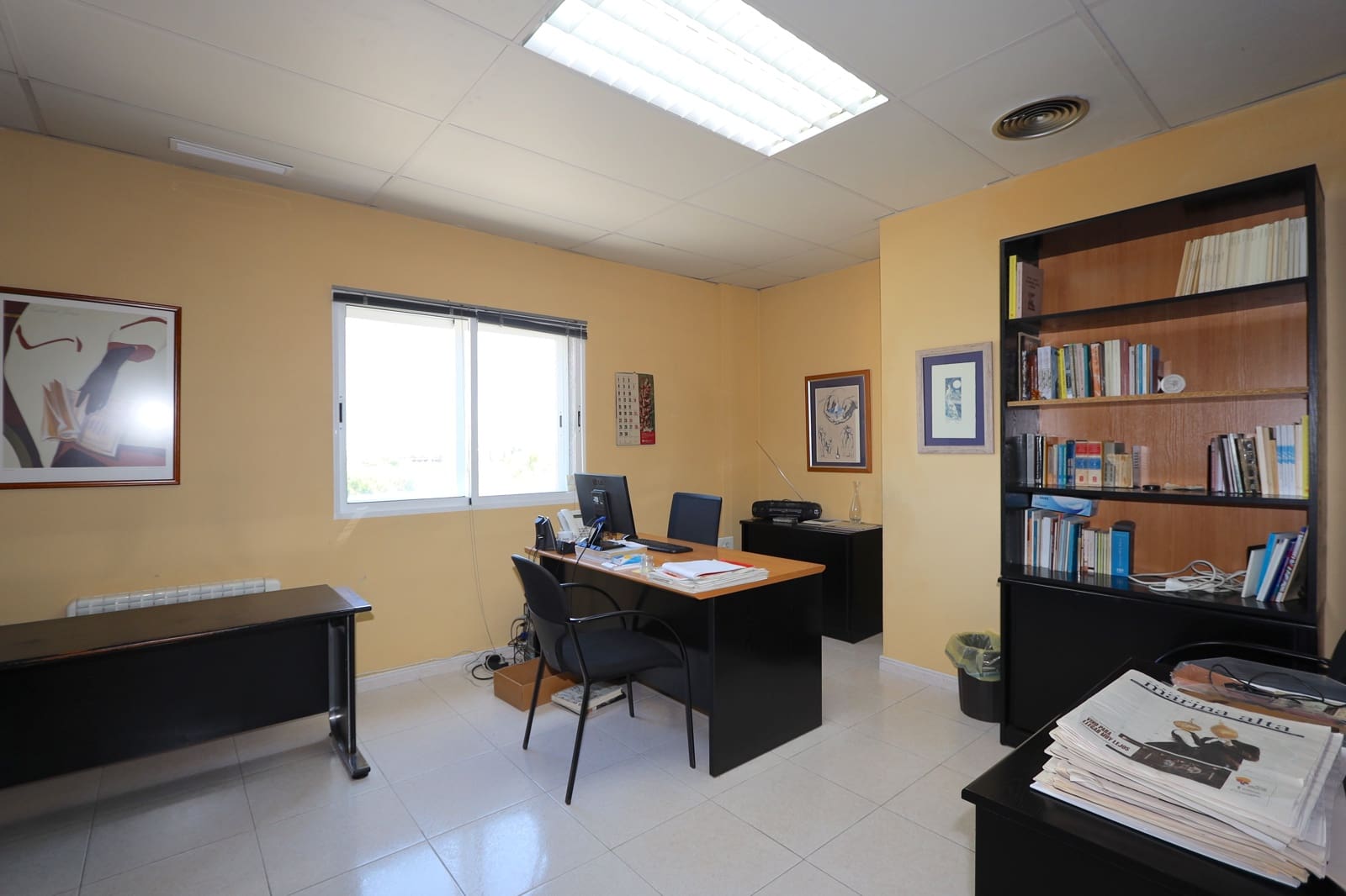 Kommersiell till salu i Denia - 350 000 € (Ref: 5621403)