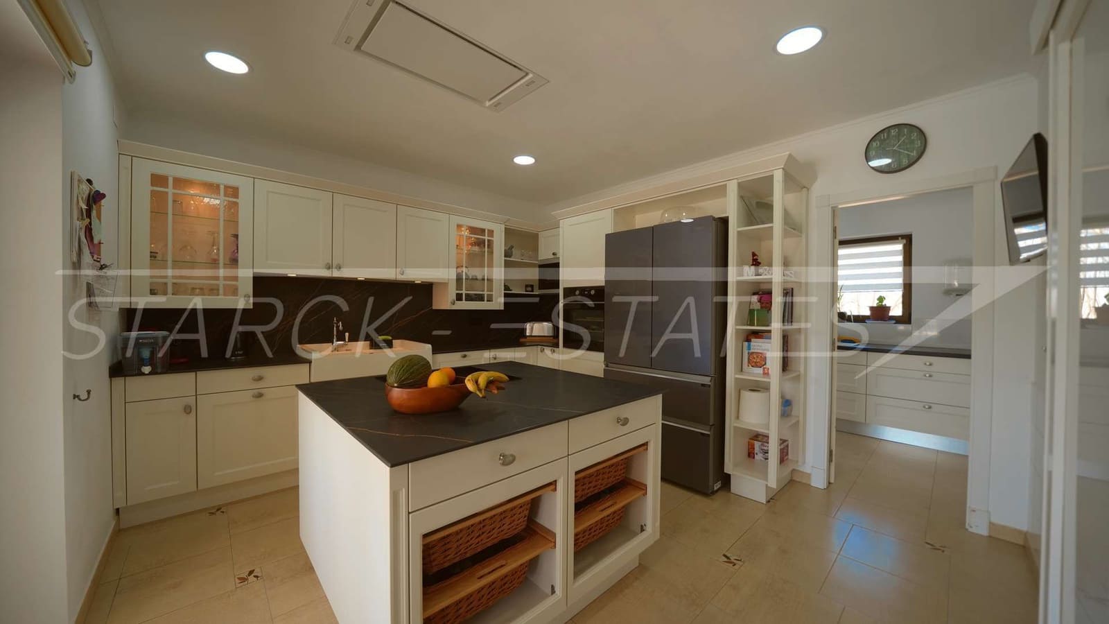 Chalet de 5 habitaciones en Monte Pego en venta con piscina garaje - 435.000 € (Ref: 6128393)