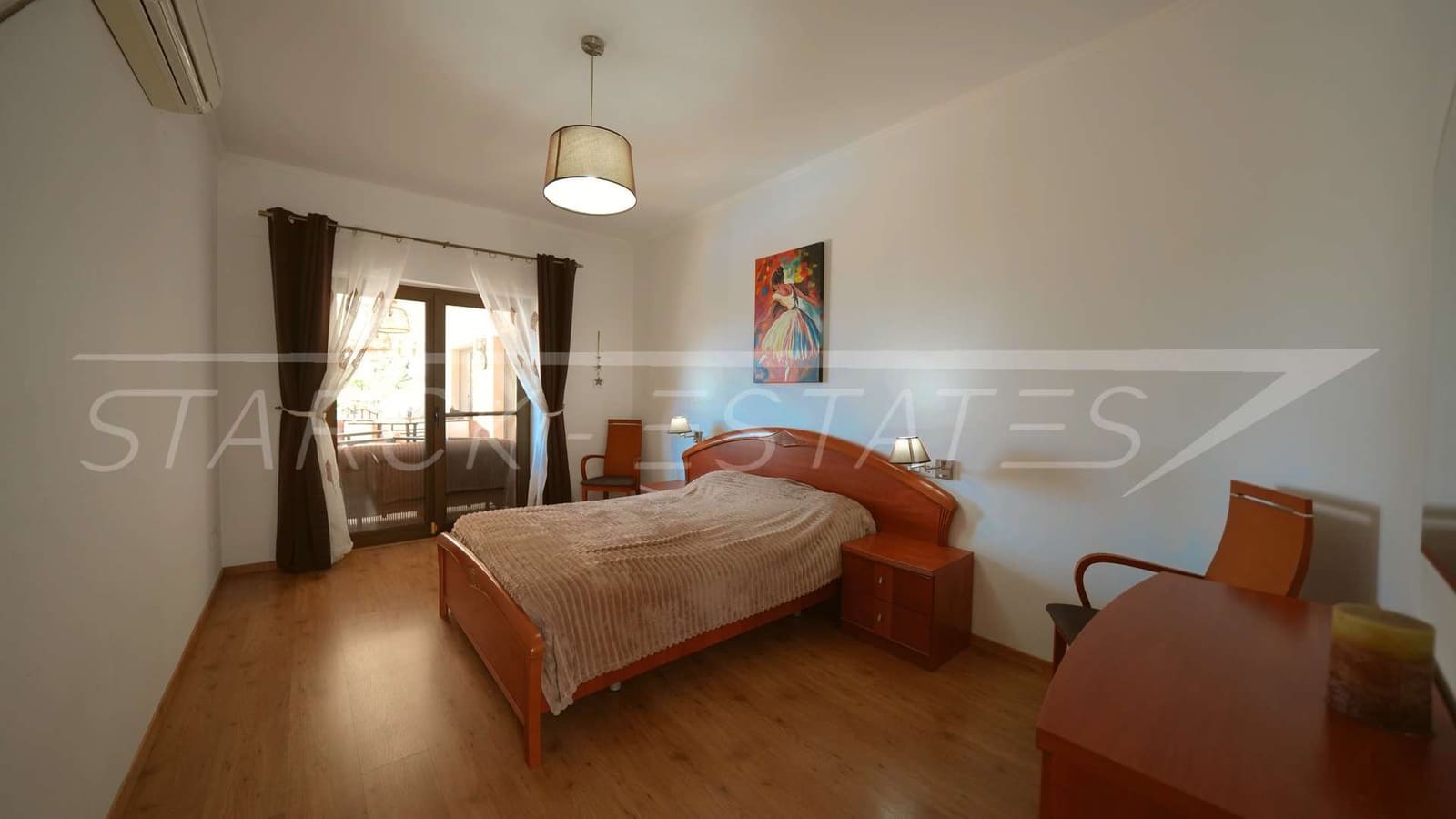 Chalet de 5 habitaciones en Monte Pego en venta con piscina garaje - 435.000 € (Ref: 6128393)