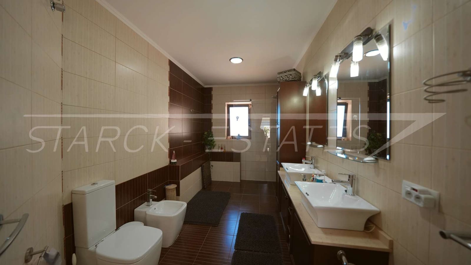 Chalet de 5 habitaciones en Monte Pego en venta con piscina garaje - 435.000 € (Ref: 6128393)